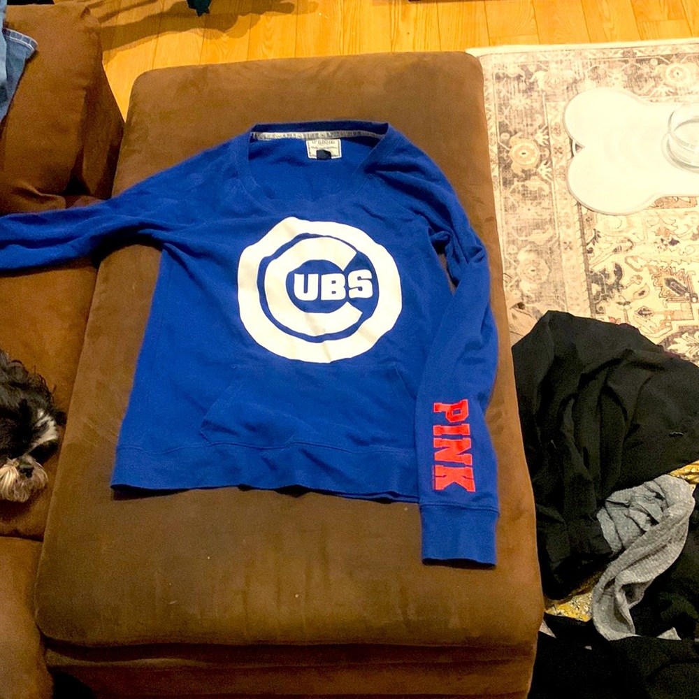 Pink chicago cubs sweatshirt